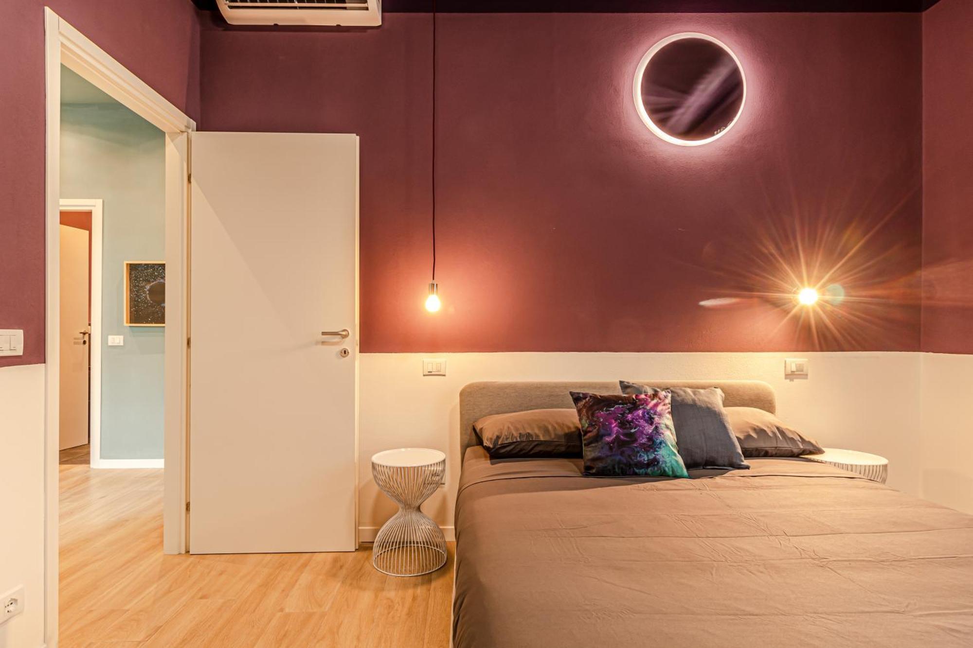 Moonlight Stylish Central, Hospital & Station Ливорно Экстерьер фото